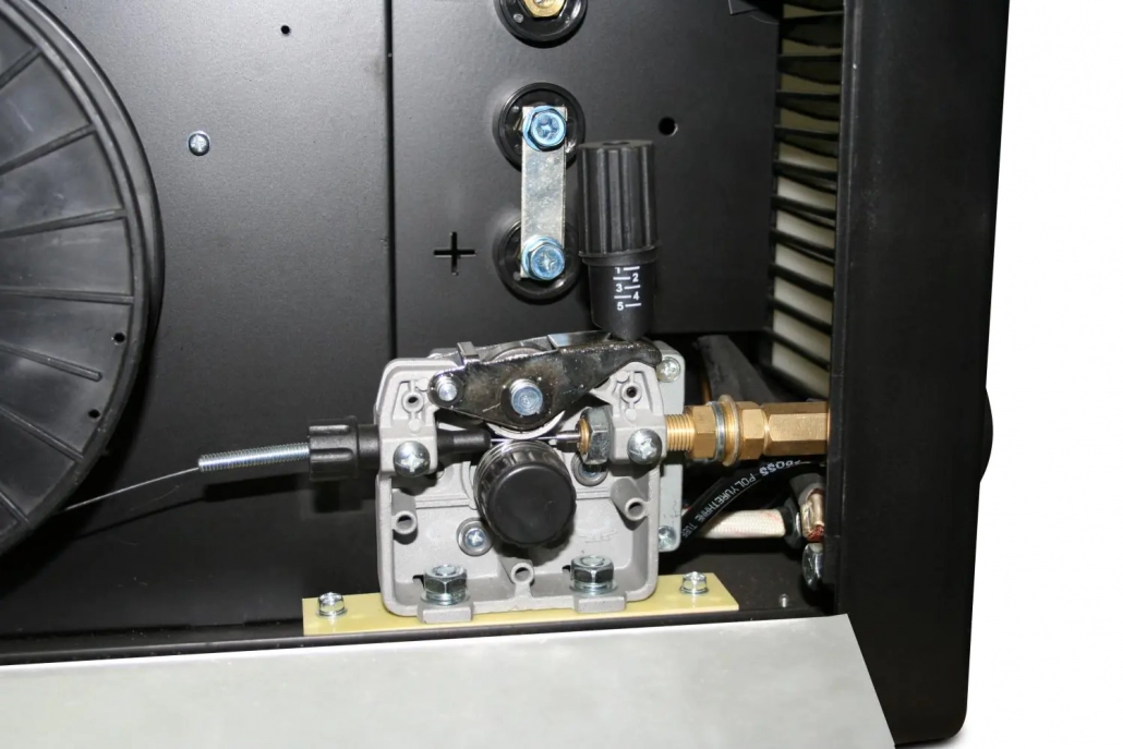 Компактный полуавтомат для алюминия TRITON ALUMIG 200 SPULSE SYNERGIC с пульсом и синергией